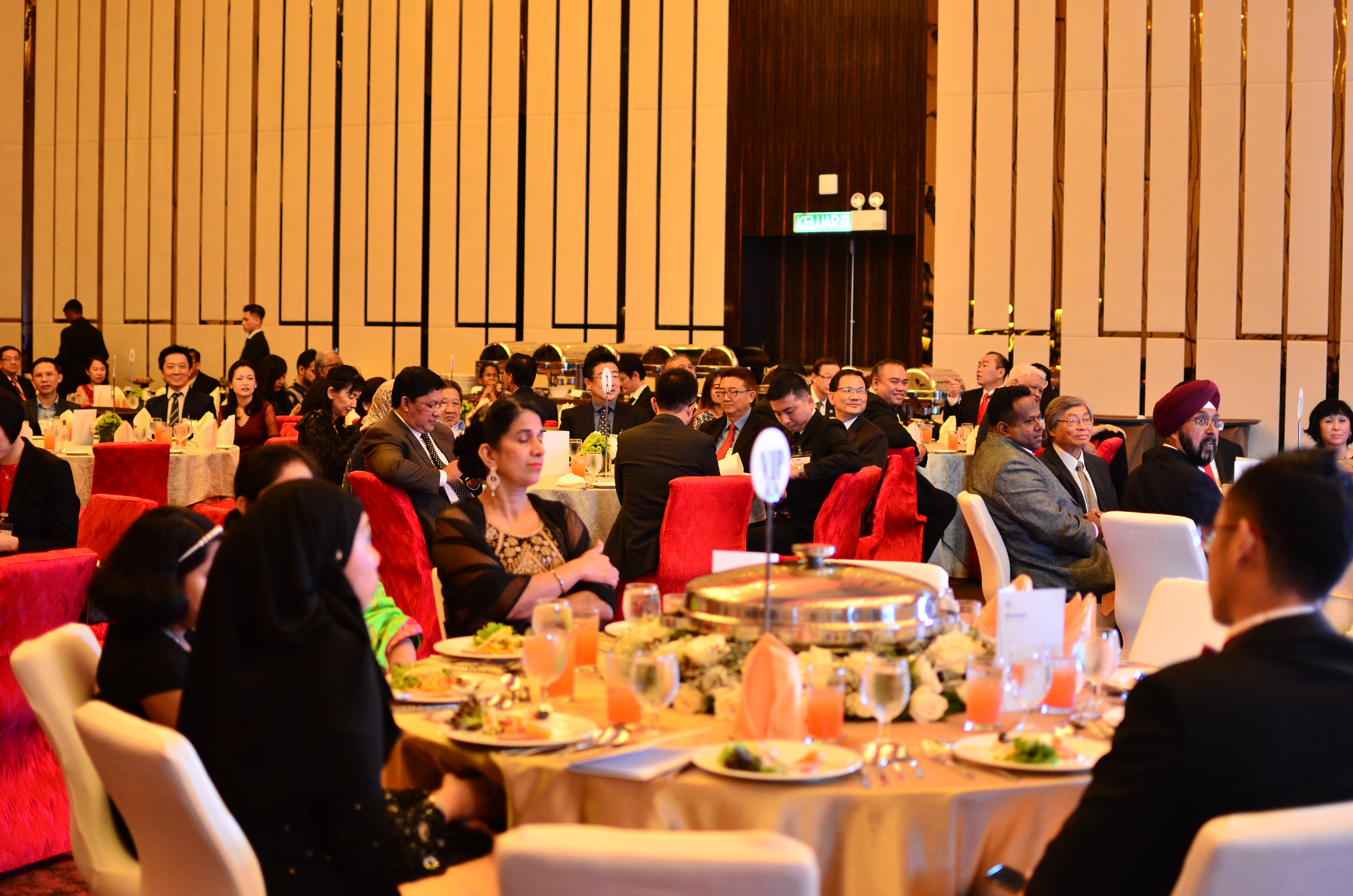 No graduate event in Malaysia is complete without a formal dinner.